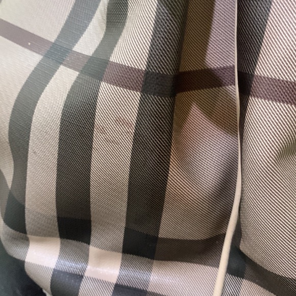 Authentic Burberry nova check shoulder tote - Picture 2 of 9